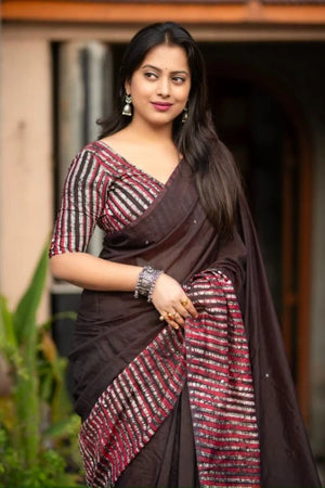 AK-770 Brownie Black