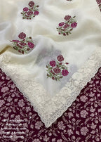 Lucknowi style embroidery saree.