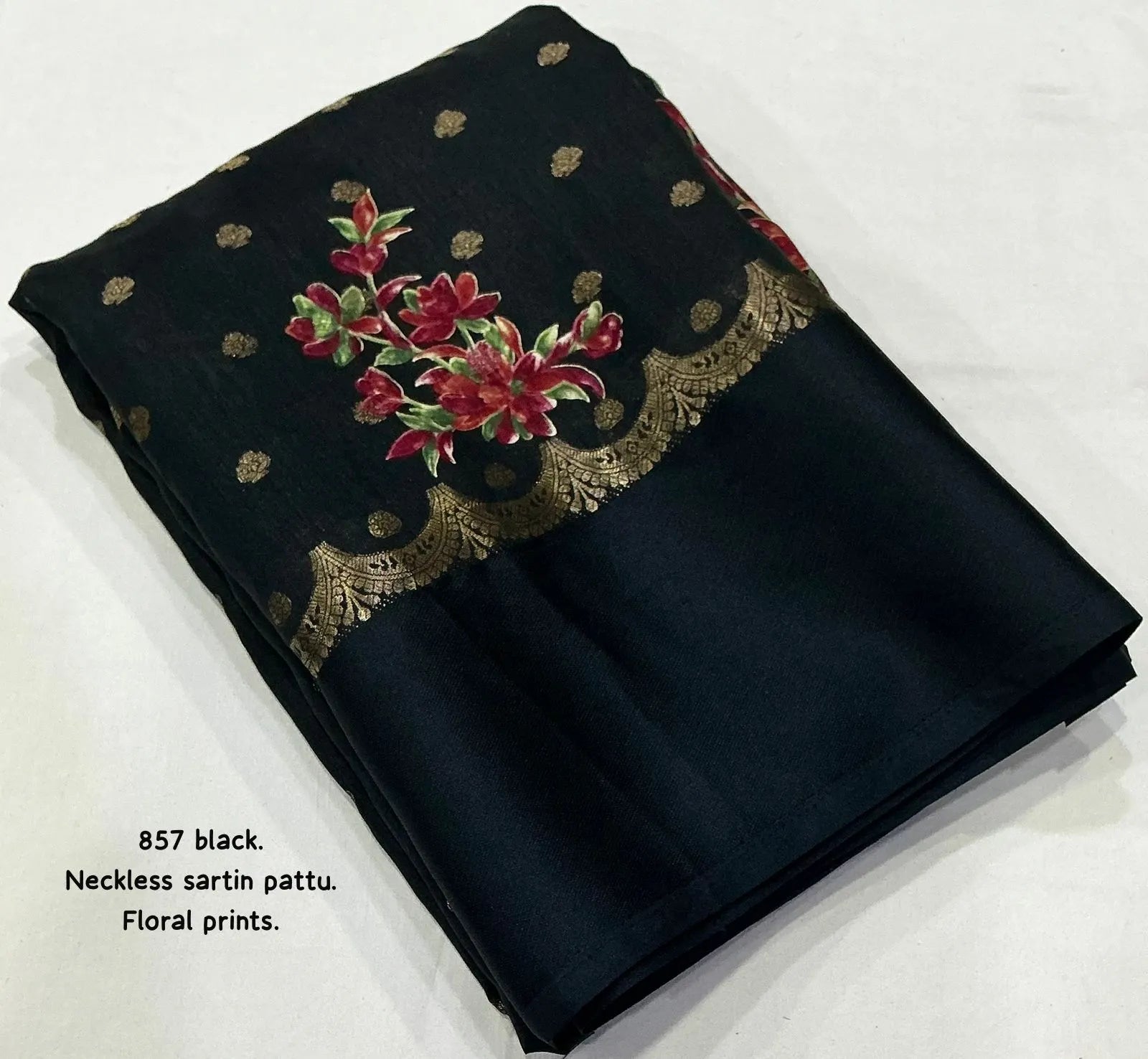 Ak- 856 neckless sartin pattu